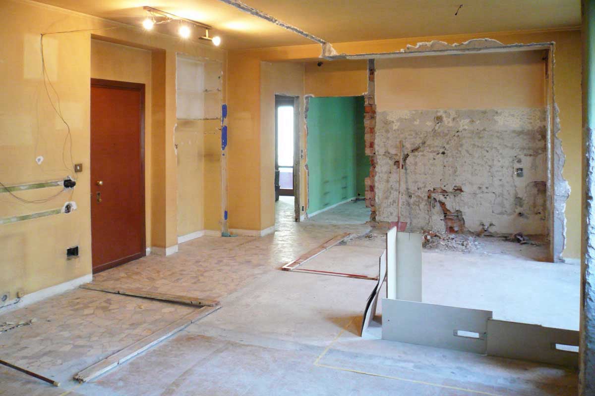 PRIMA - Ristrutturazione integrale residenza con nuovo lay out di interni e arredo completo